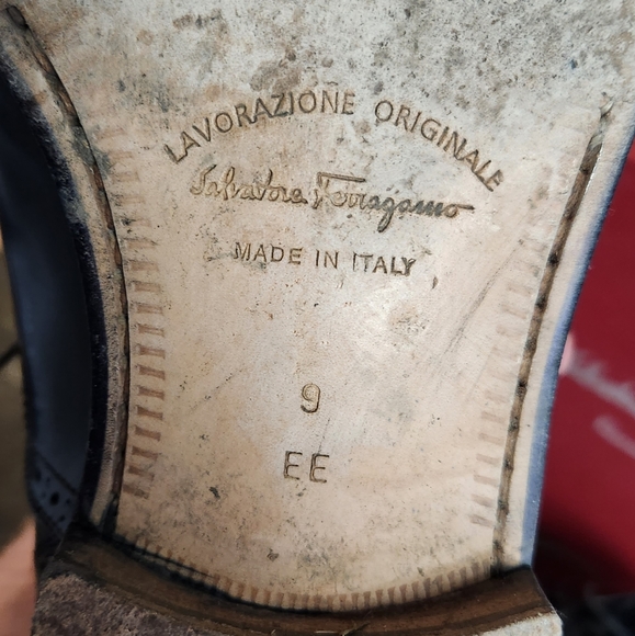 Salvatore Ferragamo Cap Toe Mens Dress shoe - Picture 3 of 6